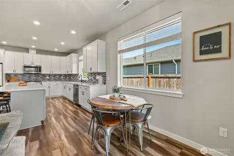 3489 Division Street Enumclaw WA 98022