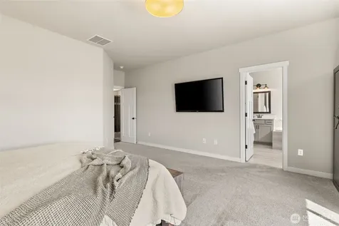 3489 Division Street Enumclaw WA 98022