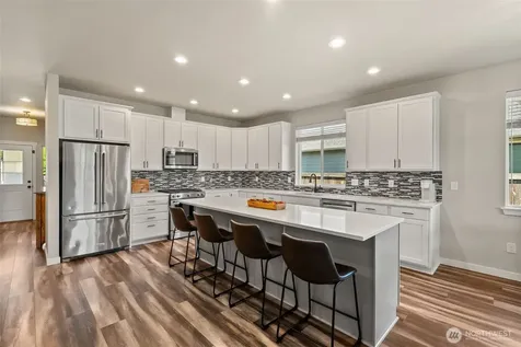 3489 Division Street Enumclaw WA 98022