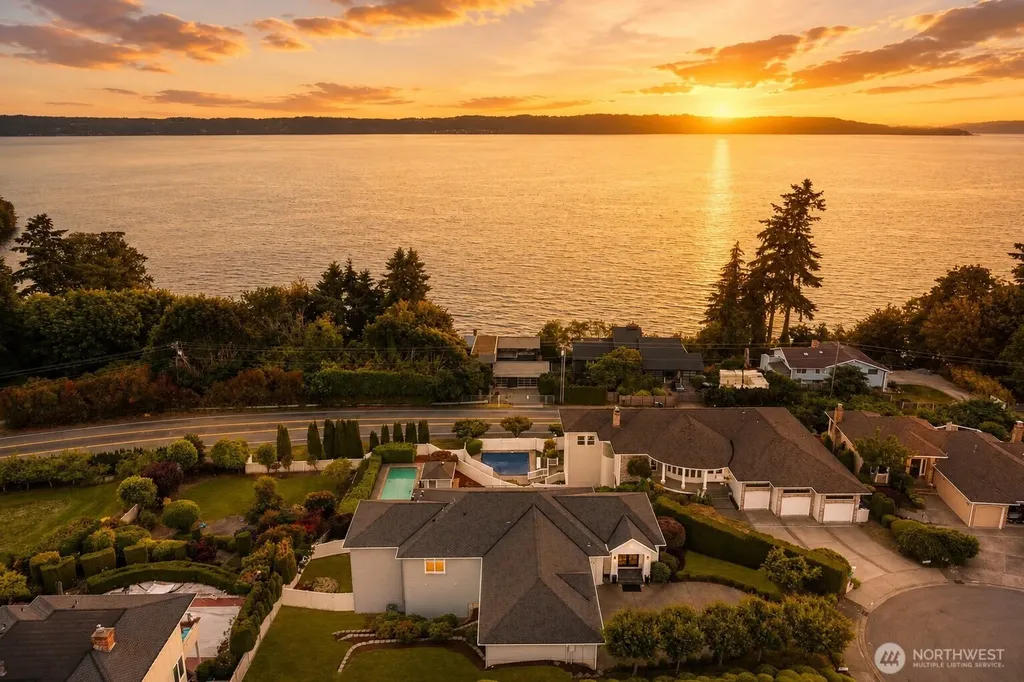 30825 36th Court SW Federal Way WA 98023