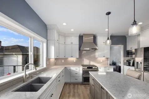 30825 36th Court SW Federal Way WA 98023