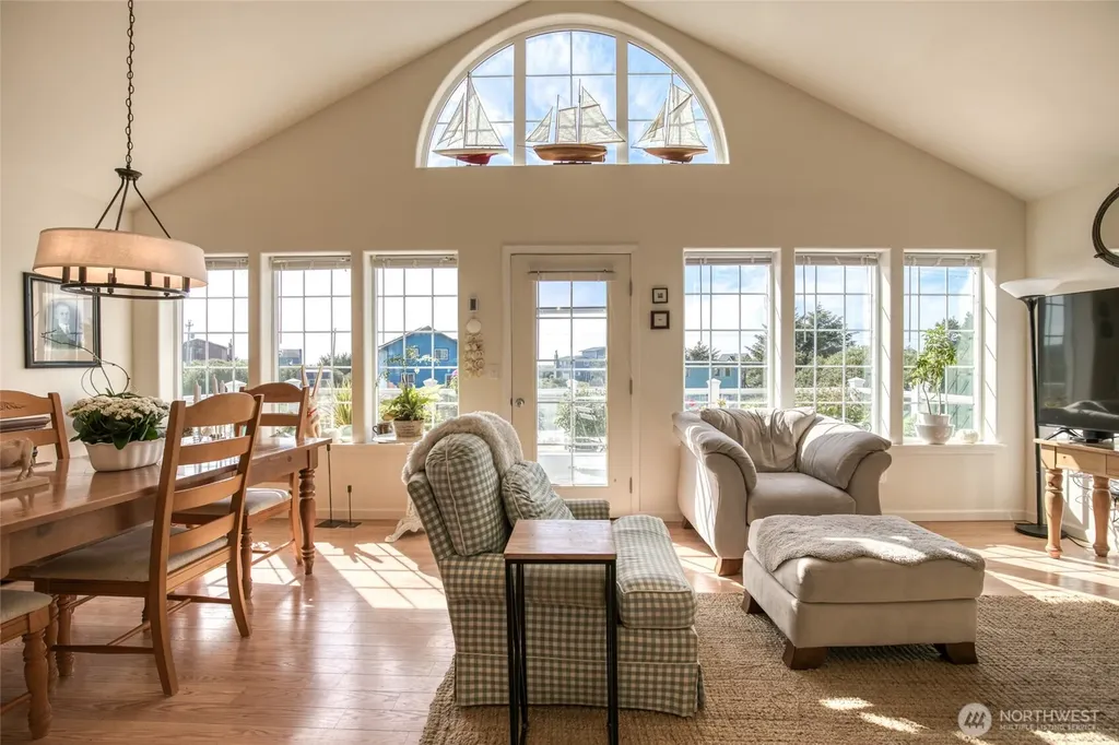 622 Ocean Shores Boulevard SW Ocean Shores WA 98569