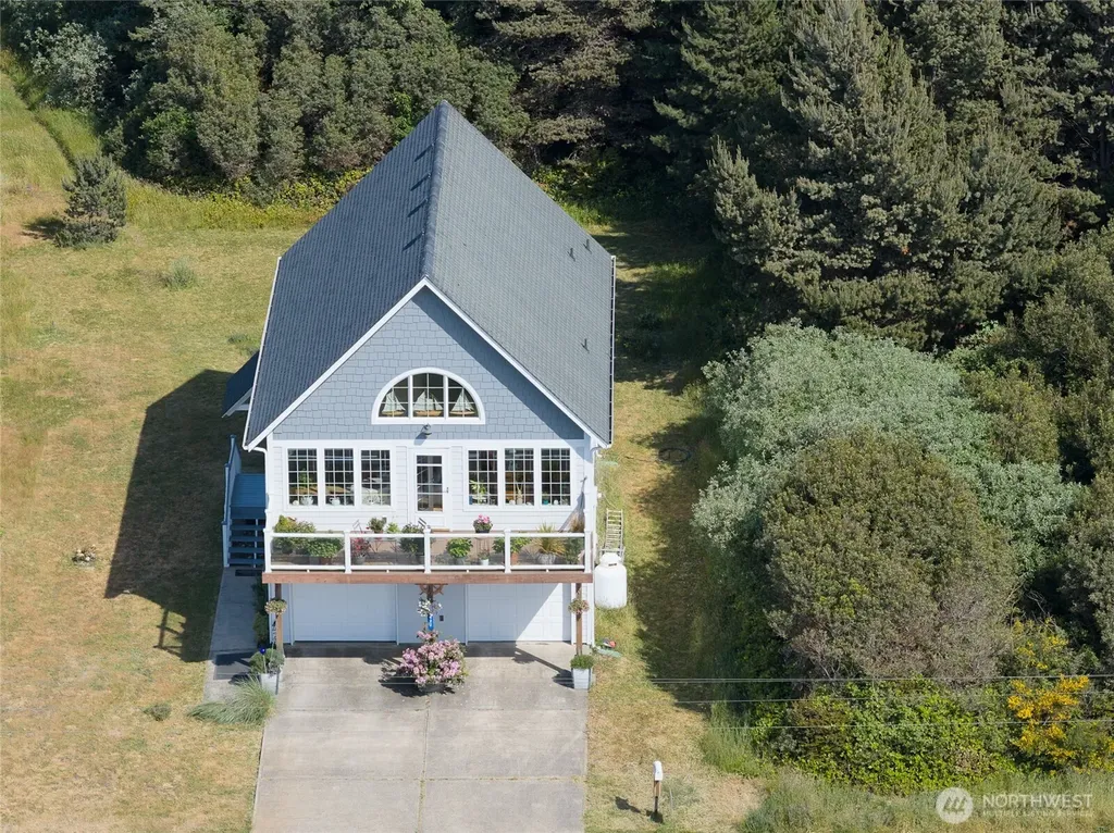 622 Ocean Shores Boulevard SW Ocean Shores WA 98569