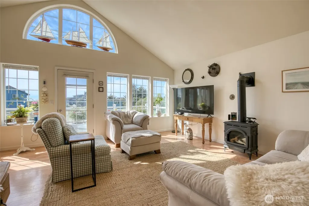 622 Ocean Shores Boulevard SW Ocean Shores WA 98569