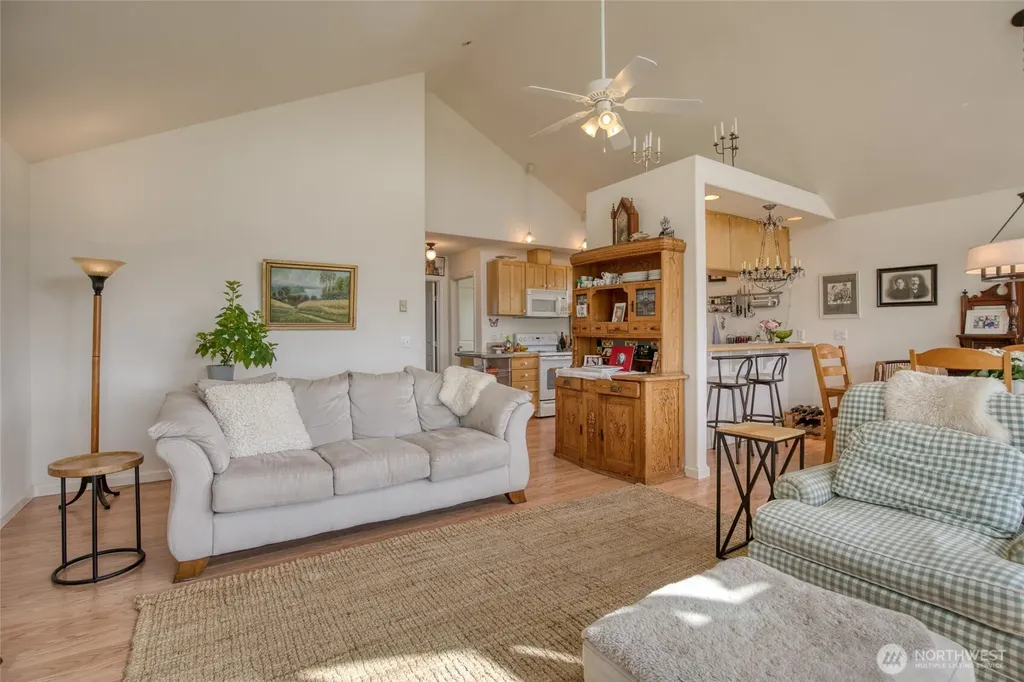 622 Ocean Shores Boulevard SW Ocean Shores WA 98569