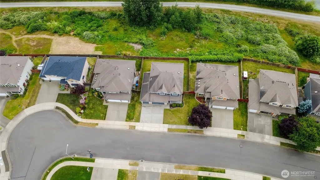 1522 Daffodil Avenue NE Orting WA 98360