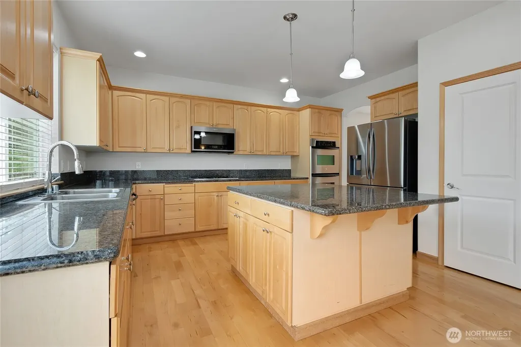 1522 Daffodil Avenue NE Orting WA 98360