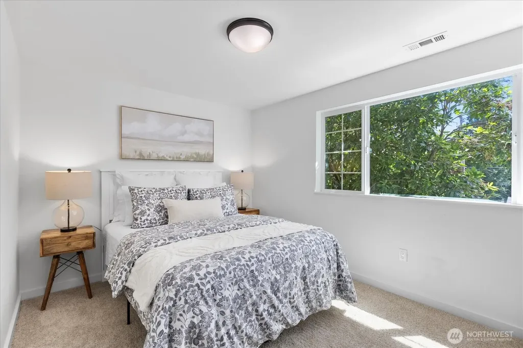 16237 10th Avenue NE Shoreline WA 98155