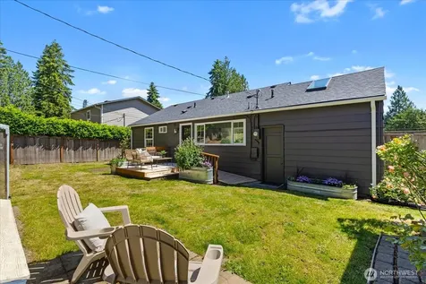 16237 10th Avenue NE Shoreline WA 98155