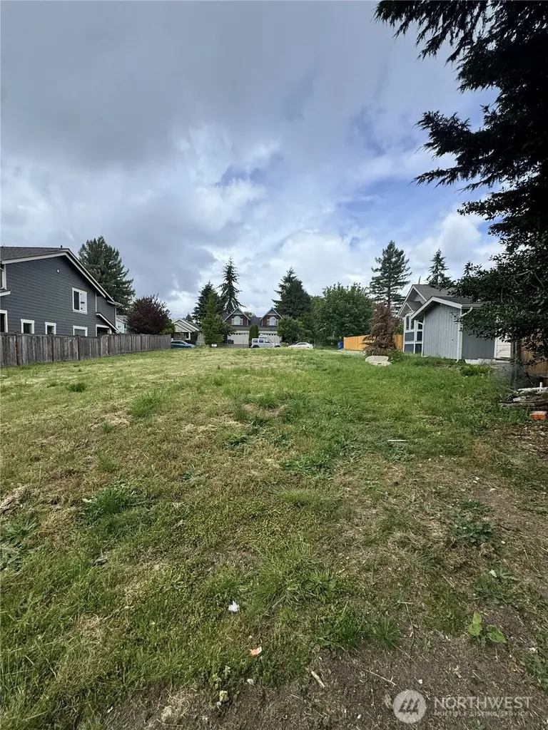 1039 SW 150th Street Burien WA 98166