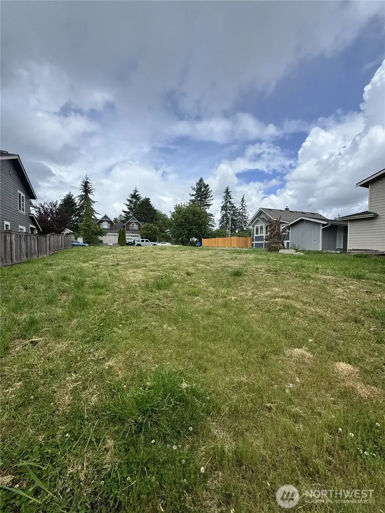 1039 SW 150th Street Burien WA 98166