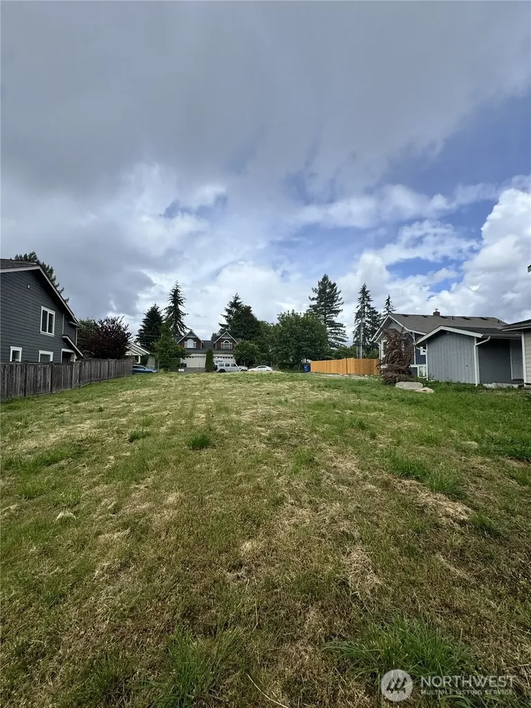 1039 SW 150th Street Burien WA 98166