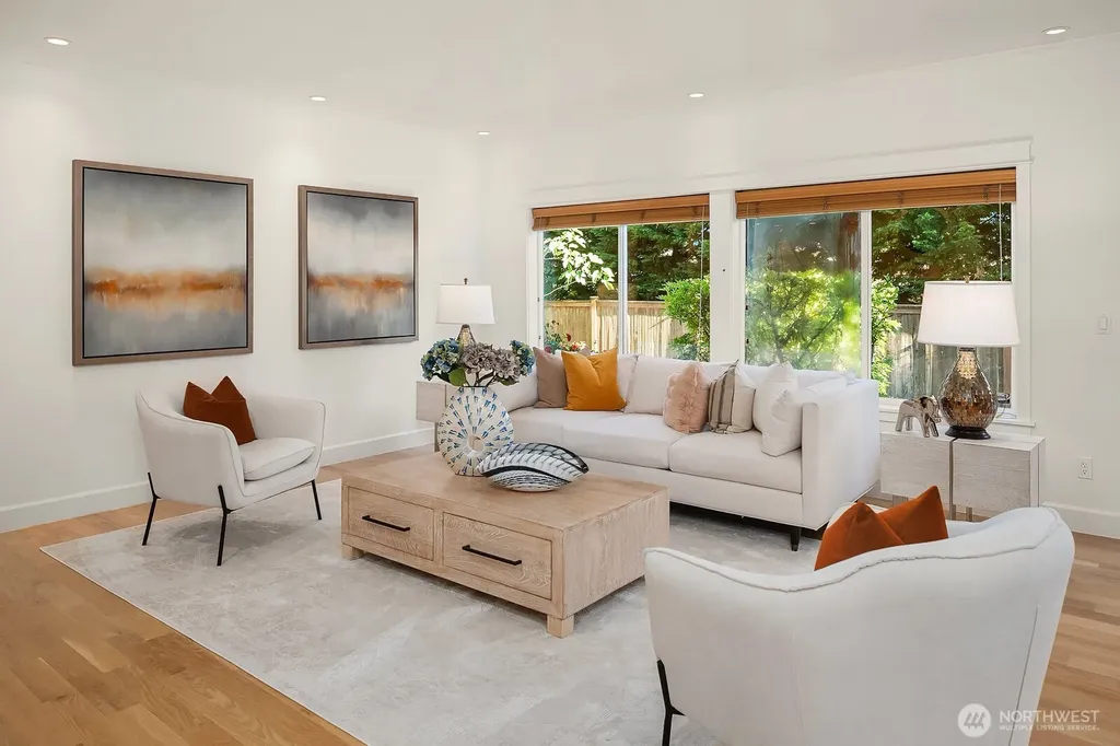 16137 Northup Way Bellevue WA 98008