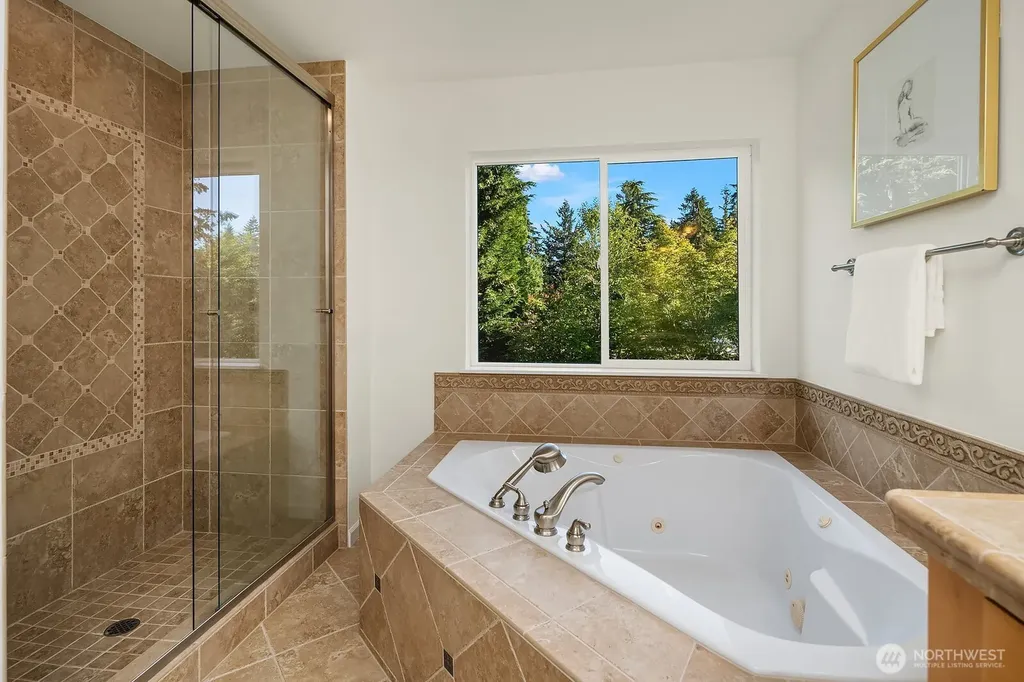 16137 Northup Way Bellevue WA 98008
