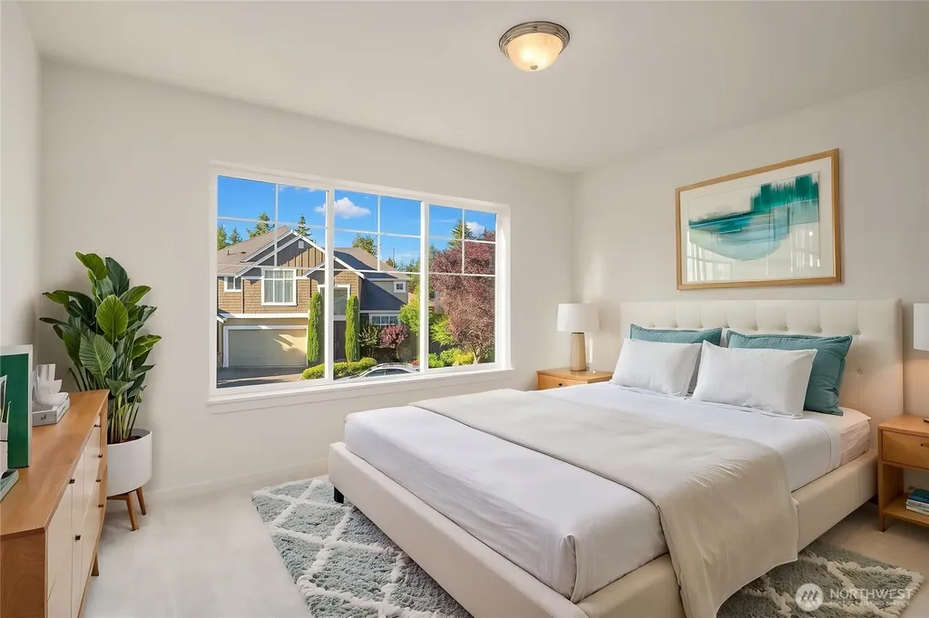16137 Northup Way Bellevue WA 98008
