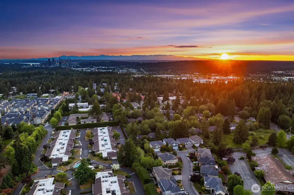 16137 Northup Way Bellevue WA 98008