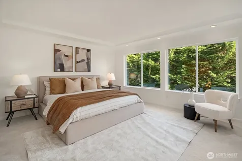 16137 Northup Way Bellevue WA 98008