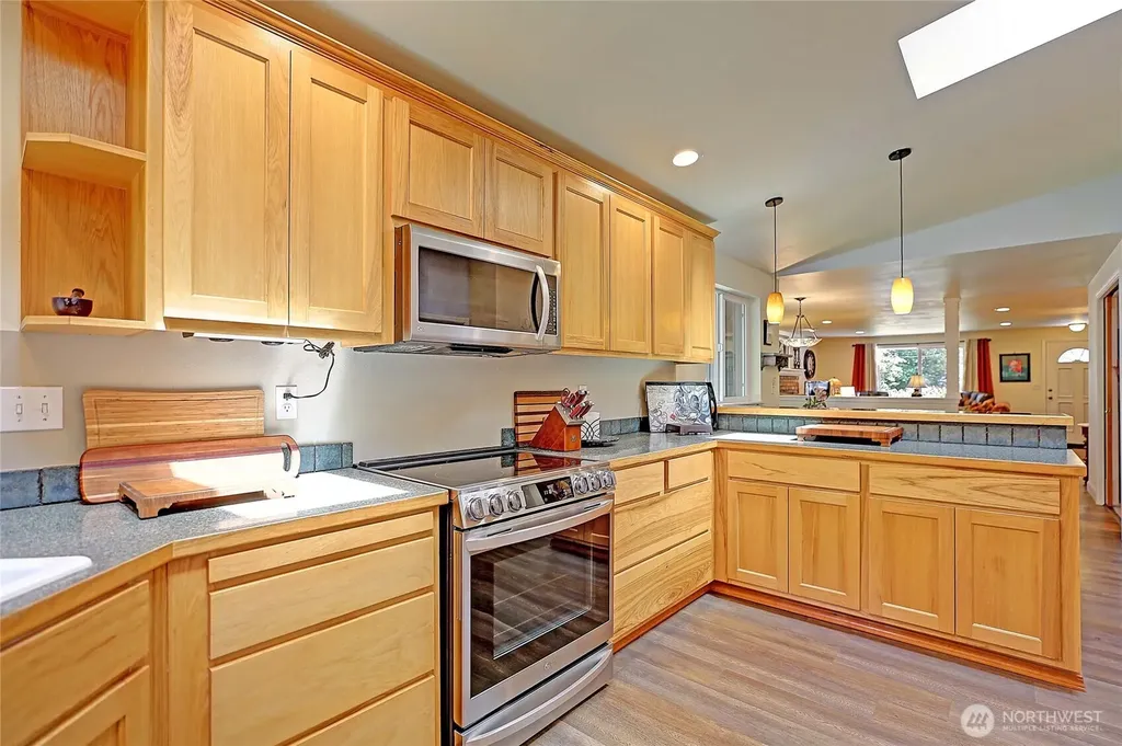 2942 Janet Avenue Camano Island WA 98282