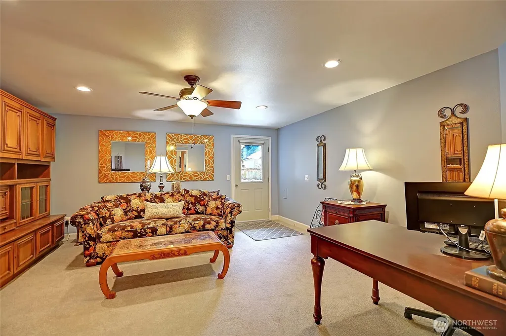 2942 Janet Avenue Camano Island WA 98282