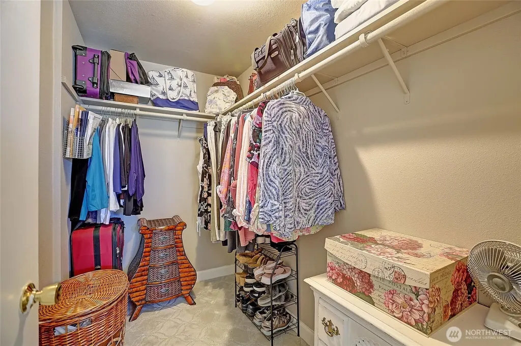 2942 Janet Avenue Camano Island WA 98282