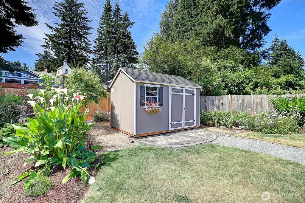 2942 Janet Avenue Camano Island WA 98282