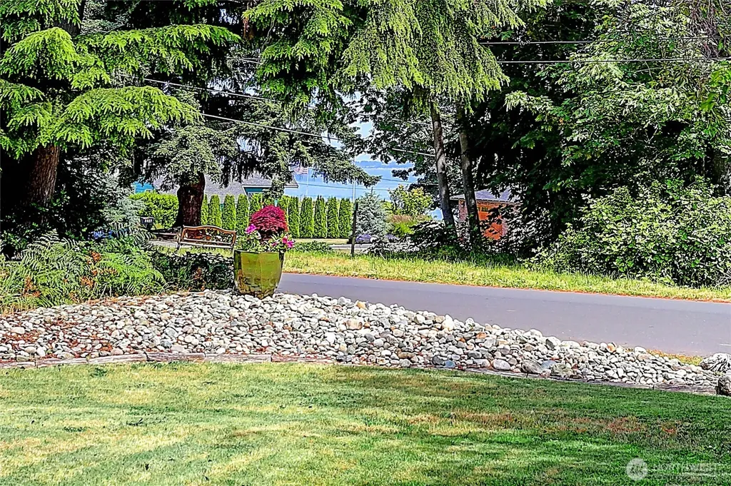 2942 Janet Avenue Camano Island WA 98282