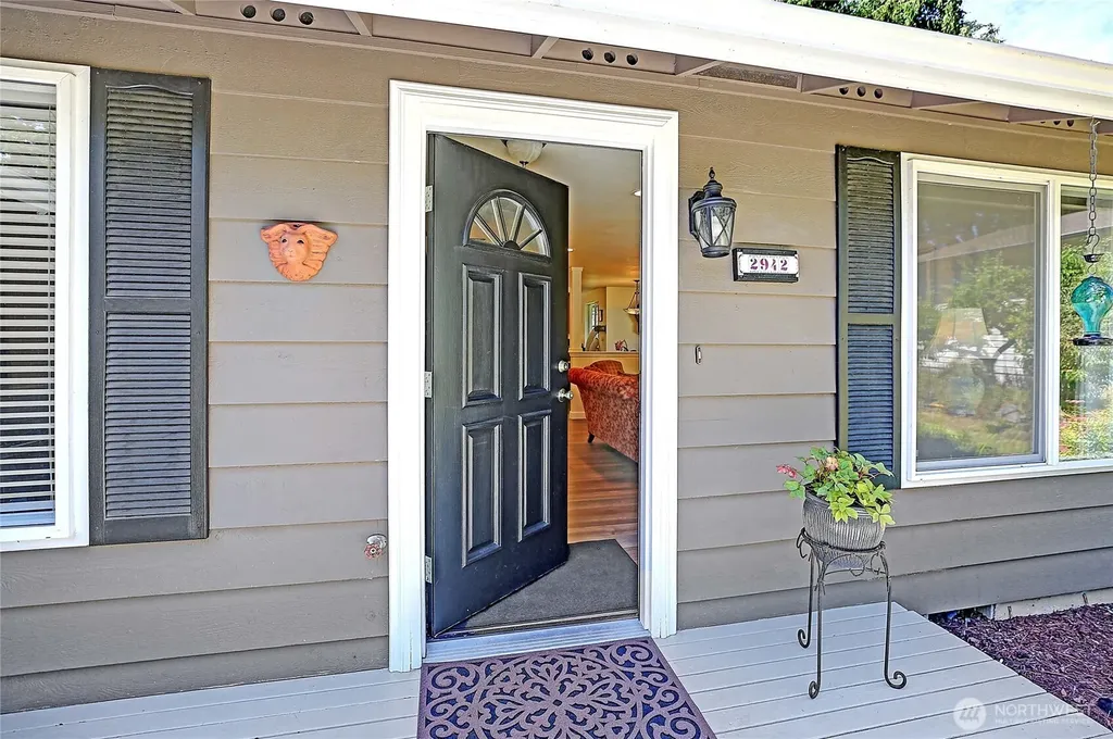 2942 Janet Avenue Camano Island WA 98282