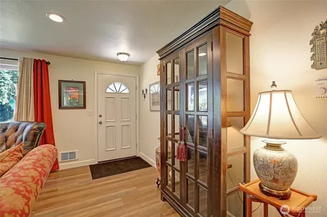 2942 Janet Avenue Camano Island WA 98282
