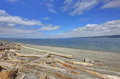 2942 Janet Avenue Camano Island WA 98282
