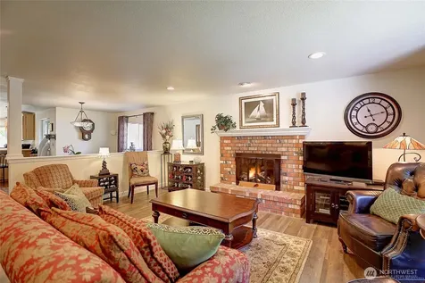 2942 Janet Avenue Camano Island WA 98282