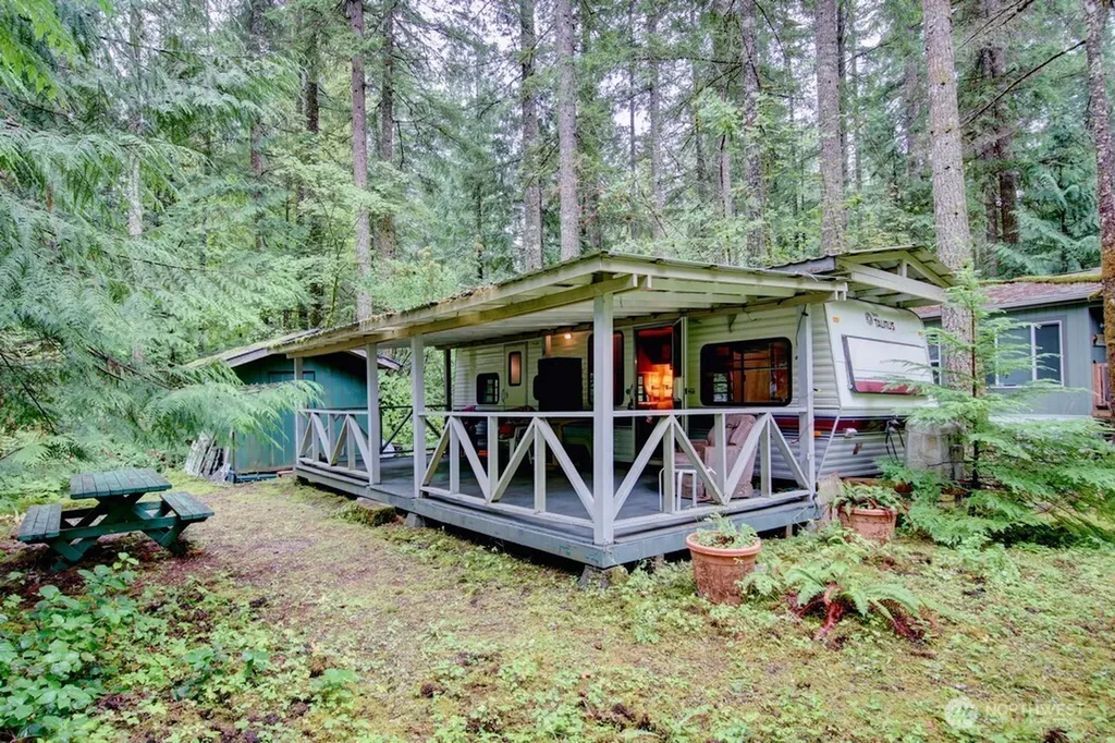 123 Jasper Trail Deming WA 98244
