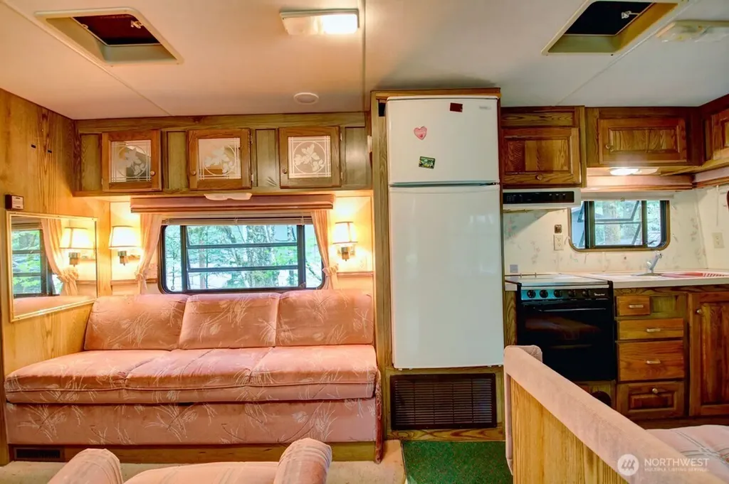 123 Jasper Trail Deming WA 98244