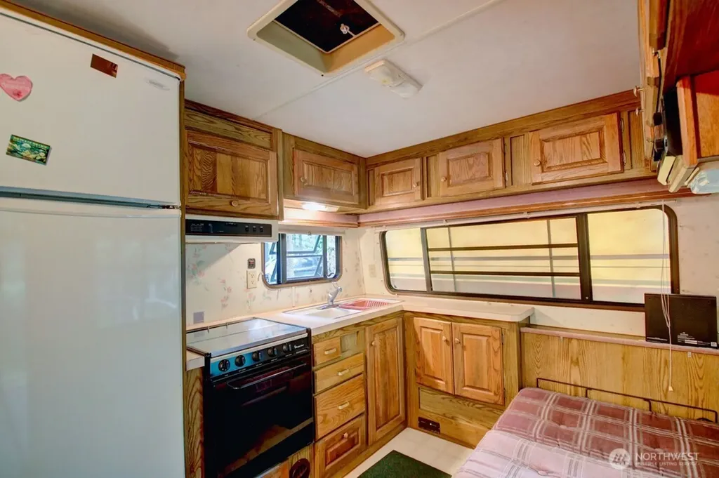 123 Jasper Trail Deming WA 98244