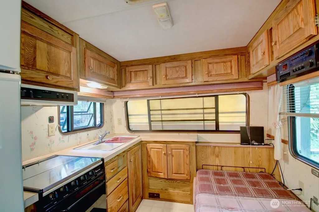123 Jasper Trail Deming WA 98244