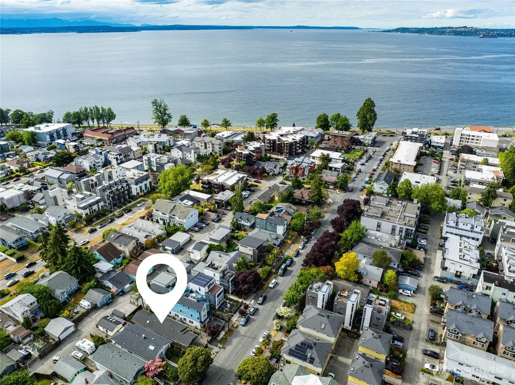 3039 61st Avenue SW Seattle WA 98116