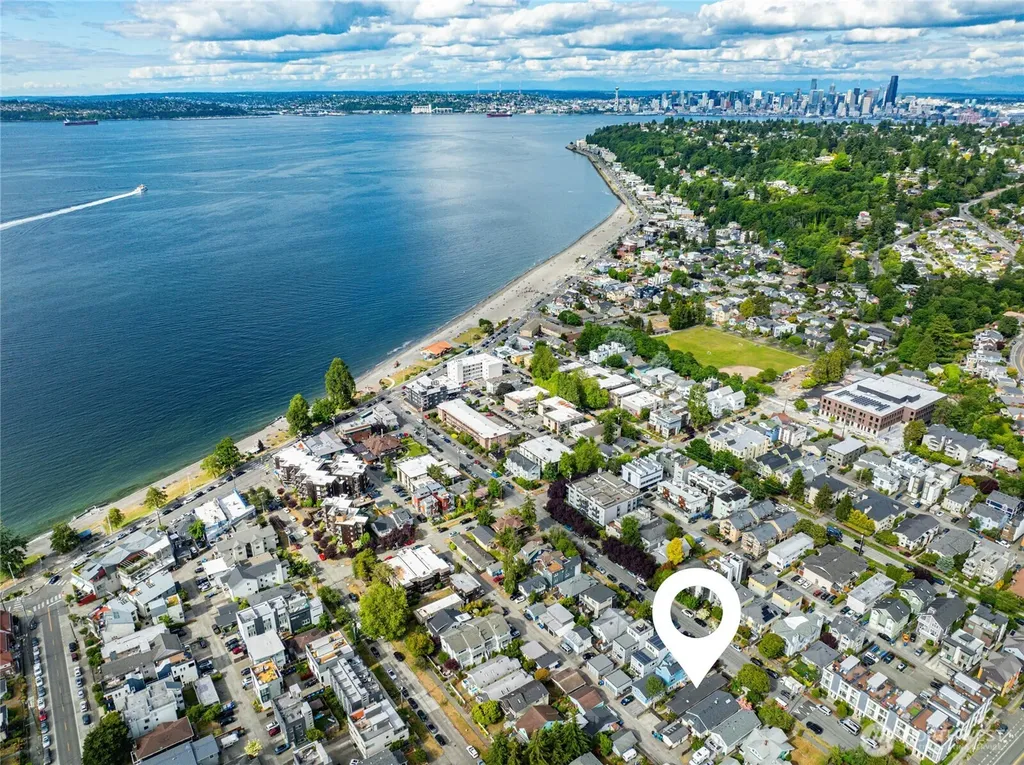 3039 61st Avenue SW Seattle WA 98116