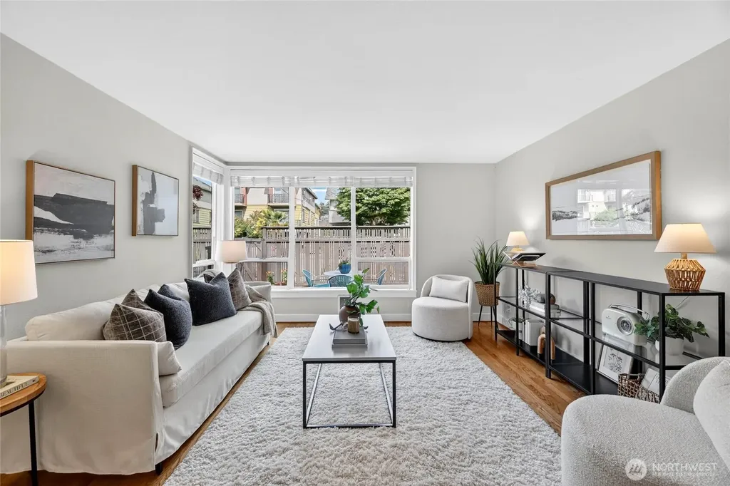 3039 61st Avenue SW Seattle WA 98116