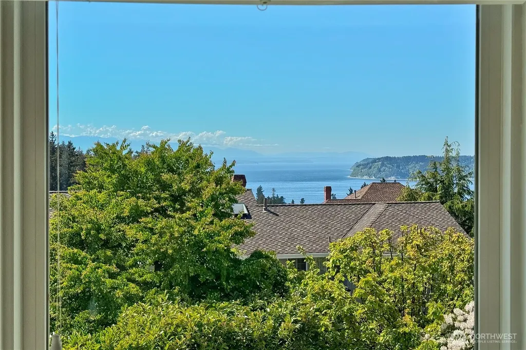 11910 59 Avenue W Mukilteo WA 98275