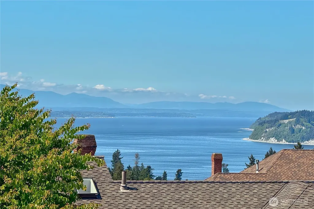 11910 59 Avenue W Mukilteo WA 98275