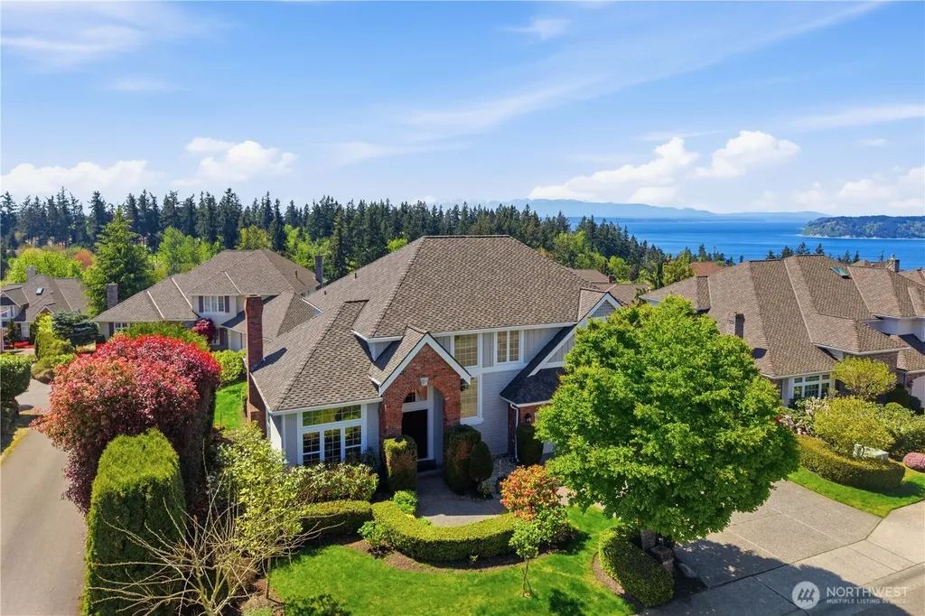 11910 59 Avenue W Mukilteo WA 98275