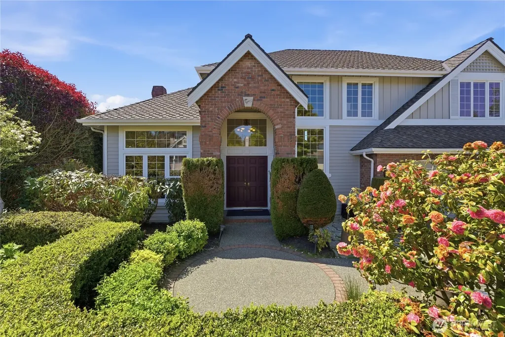 11910 59 Avenue W Mukilteo WA 98275