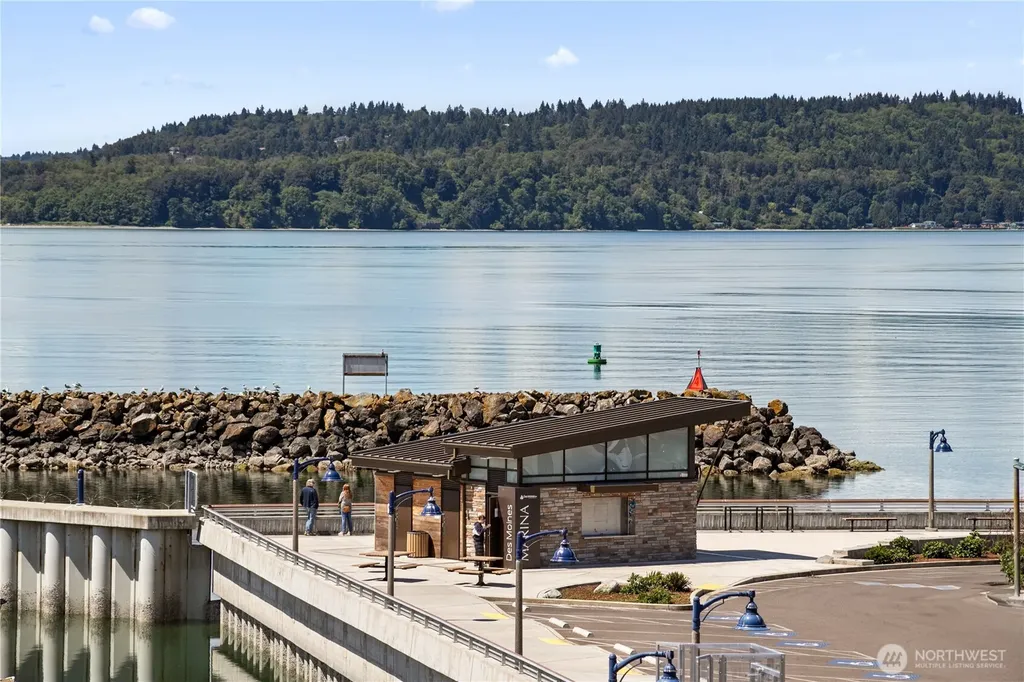 22222 Dock Avenue S Des Moines WA 98198