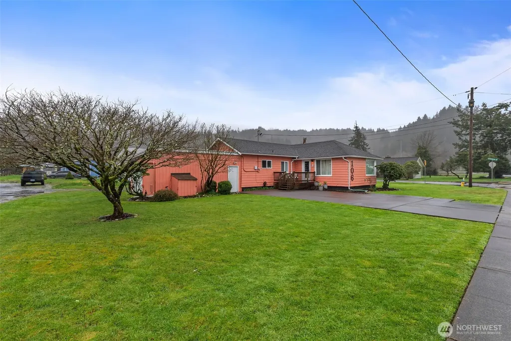 106 First Street E South Bend WA 98586