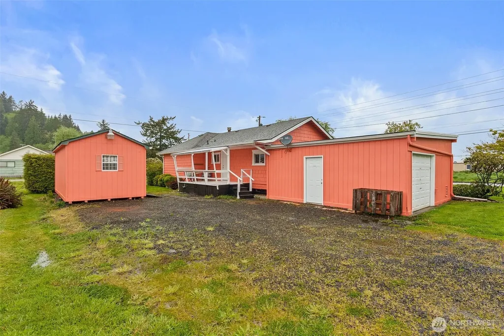 106 First Street E South Bend WA 98586