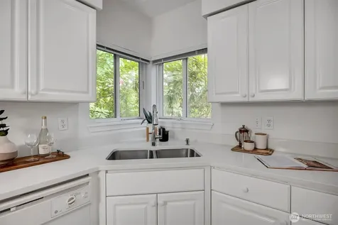 4808 NE Sunset Boulevard Renton WA 98059