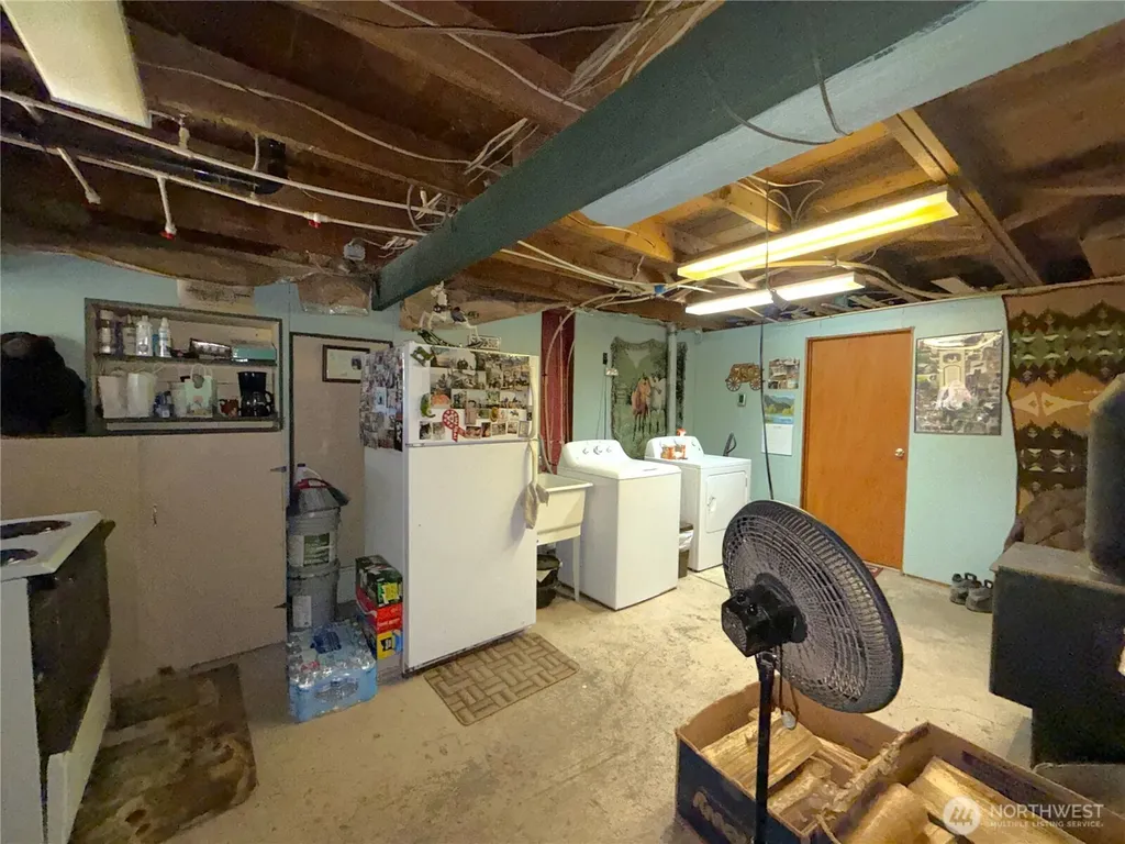 54 N Klondike Road Republic WA 99166