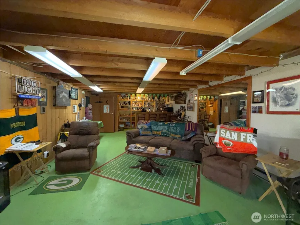 54 N Klondike Road Republic WA 99166