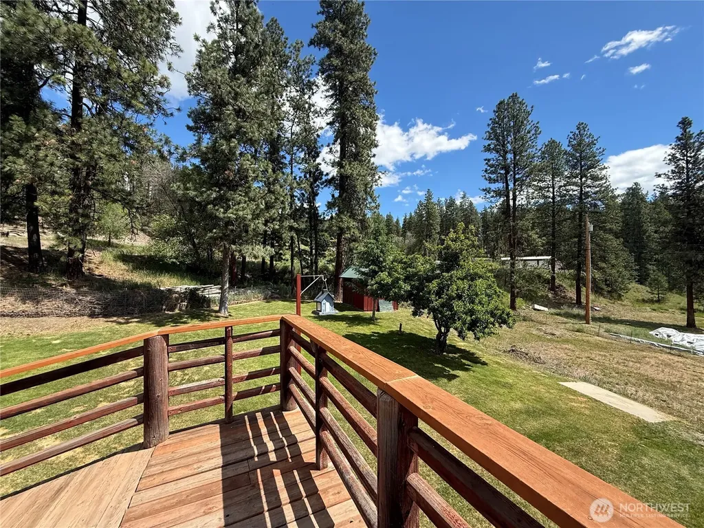 54 N Klondike Road Republic WA 99166