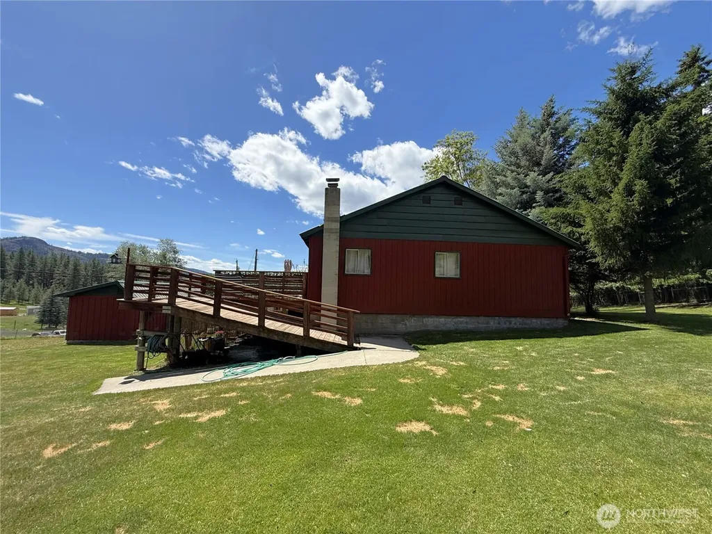 54 N Klondike Road Republic WA 99166