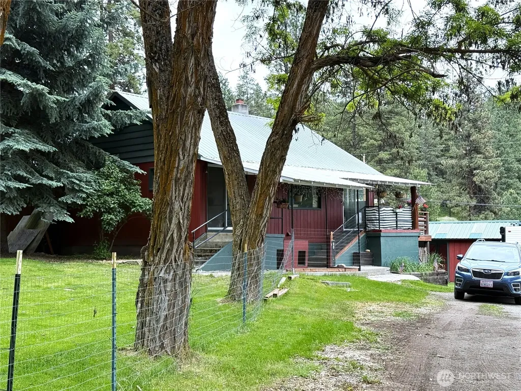 54 N Klondike Road Republic WA 99166